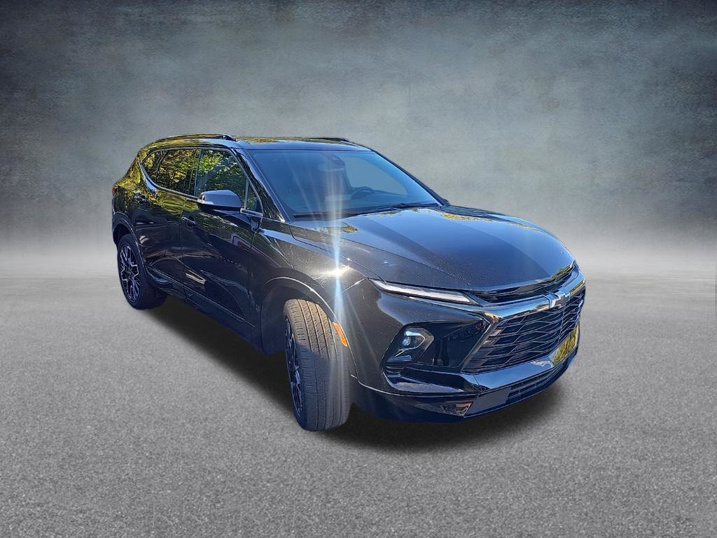 Used 2024 Chevrolet Blazer RS w/ Enhanced Convenience Package FWD image 2