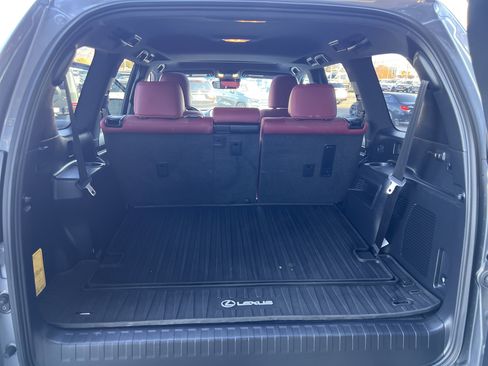 Used 2021 Lexus GX 460 Premium w/ Premium Package image 25