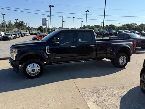 Used 2022 Ford F450 Limited w/ FX4 Off-Road Package AWD/4WD image 9