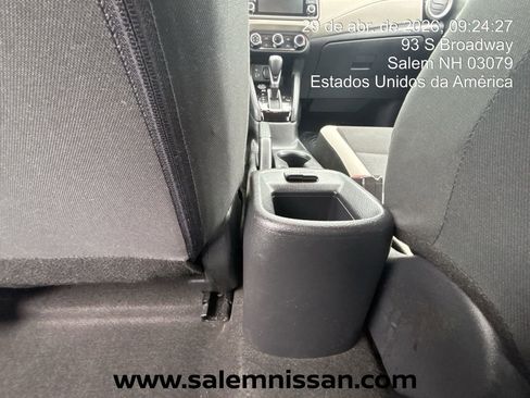 Used 2021 Nissan Versa SV FWD image 14
