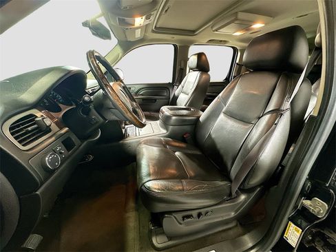 Used 2013 GMC Yukon XL Denali image 21