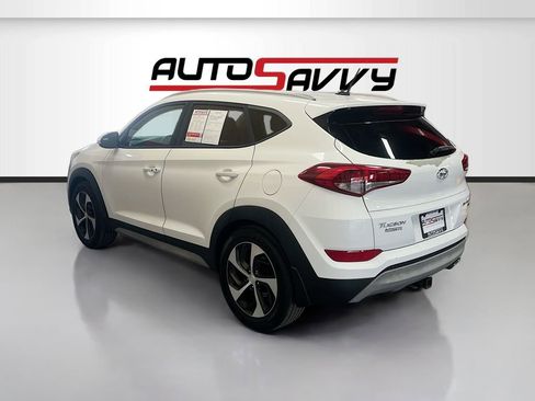 Used 2017 Hyundai Tucson Sport image 5