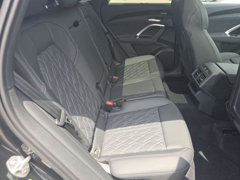 New 2026 Audi SQ5 Premium Plus AWD/4WD image 19
