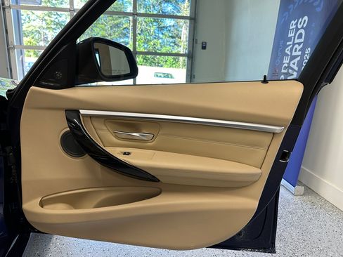 Used 2016 BMW 328i Sedan image 23