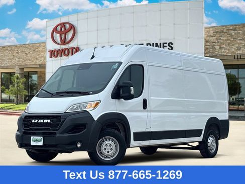 Used 2024 RAM ProMaster 2500 w/ Convenience Group FWD image 1