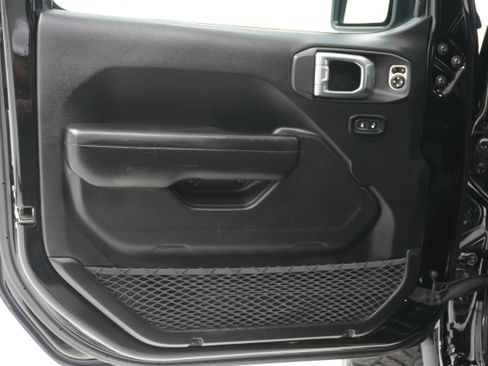 Used 2020 Jeep Gladiator Sport w/ Quick Order Package 24S image 15