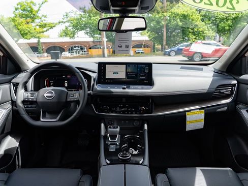 New 2026 Nissan Rogue Platinum w/ Platinum Premium Package AWD/4WD image 10