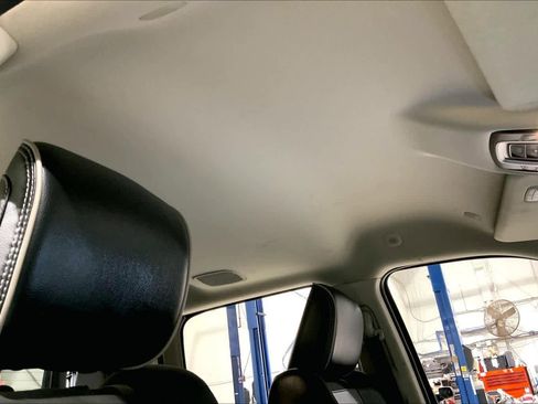 Used 2024 RAM 2500 Laramie w/ Safety Group image 13