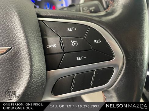 Used 2019 Chrysler Pacifica Touring-L Plus image 23