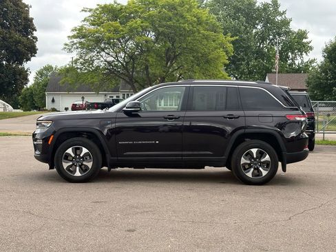 Used 2022 Jeep Grand Cherokee Limited 4xe w/ MOPAR Finishing Package AWD/4WD image 5