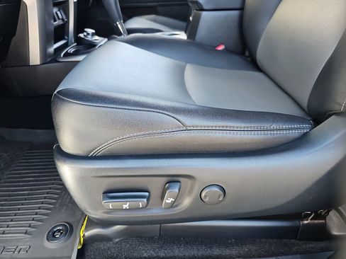 Certified 2022 Toyota 4Runner SR5 Premium AWD/4WD image 18