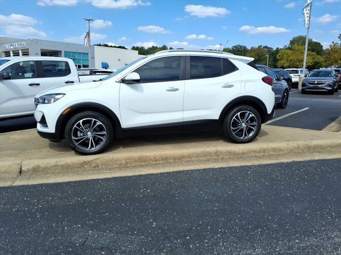 Used 2023 Buick Encore GX Select image 24