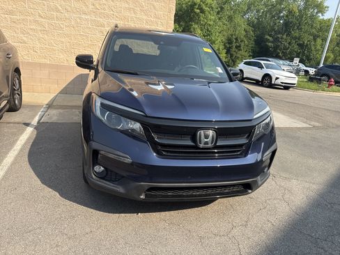 Used 2022 Honda Pilot Sport image 2