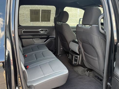 Used 2023 RAM 1500 Big Horn AWD/4WD image 25