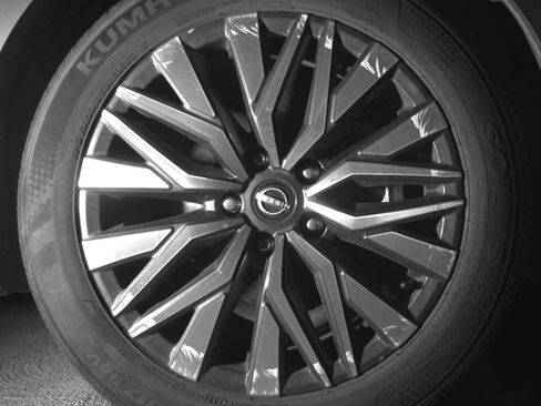 Used 2025 Nissan Altima 2.5 SV image 13