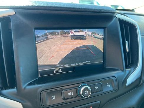 Used 2024 GMC Terrain SLE image 20