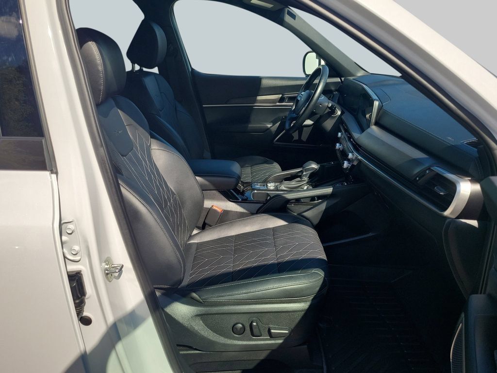 Used 2024 Kia Telluride EX X-Line AWD/4WD image 39