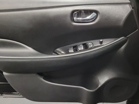 Used 2016 Nissan Leaf SL FWD image 22