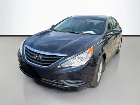 Used 2013 Hyundai Sonata GLS FWD image 2