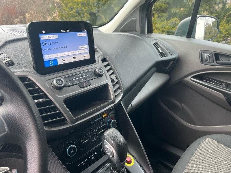 Used 2019 Ford Transit Connect XL FWD image 12