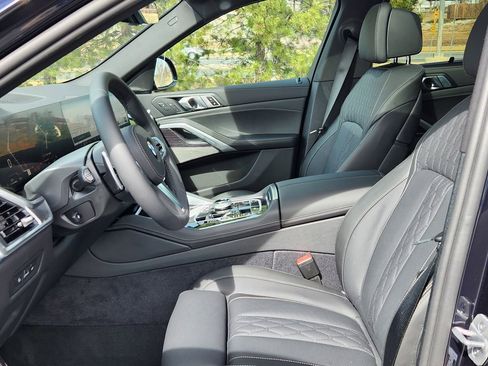 New 2026 BMW X6 xDrive40i image 9