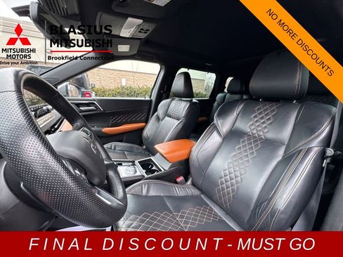 Used 2022 Mitsubishi Outlander SEL image 9