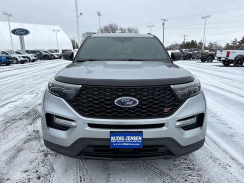 Used 2020 Ford Explorer ST w/ ST Street Pack image 8