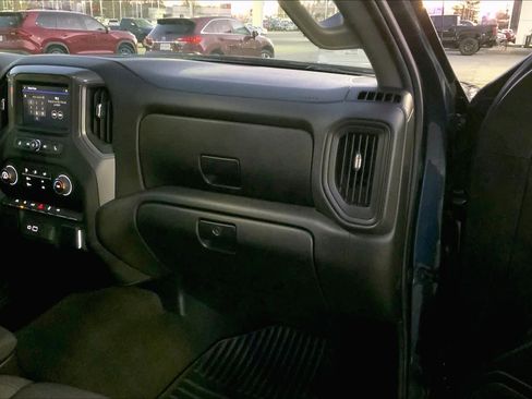 Used 2022 Chevrolet Silverado 1500 Custom image 17