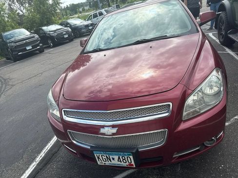 Used 2010 Chevrolet Malibu LTZ FWD image 4