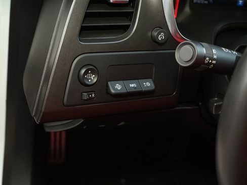 Used 2019 Chevrolet Corvette Z06 image 17