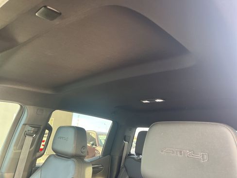 Used 2023 GMC Sierra 1500 AT4 w/ Technology Package image 33