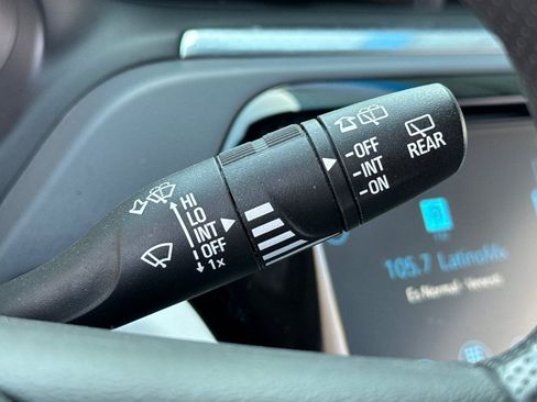 Used 2020 Chevrolet Bolt LT FWD image 37