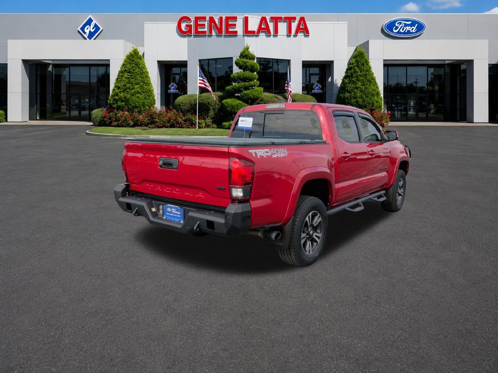Used 2019 Toyota Tacoma TRD Sport AWD/4WD image 7