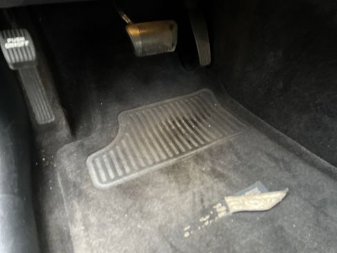 Used 2015 Dodge Challenger SXT w/ Super Sport Group (SS/T) image 17