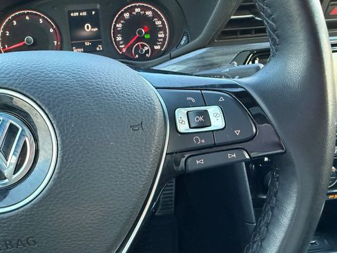 Used 2021 Volkswagen Passat 2.0T R-Line image 31