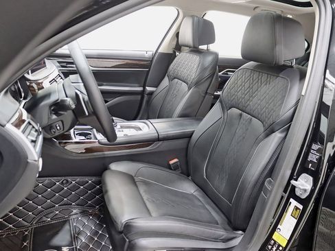 Used 2019 BMW 750i xDrive 750i xDrive image 29