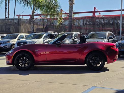 Used 2025 MAZDA MX-5 Miata Sport image 10