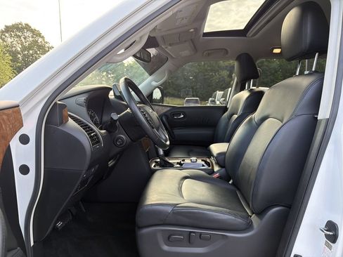 Used 2021 Nissan Armada SL w/ Captain's Chairs Package RWD image 11