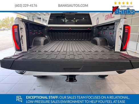 Certified 2024 GMC Sierra 2500 AT4 w/ AT4 Preferred Package image 7