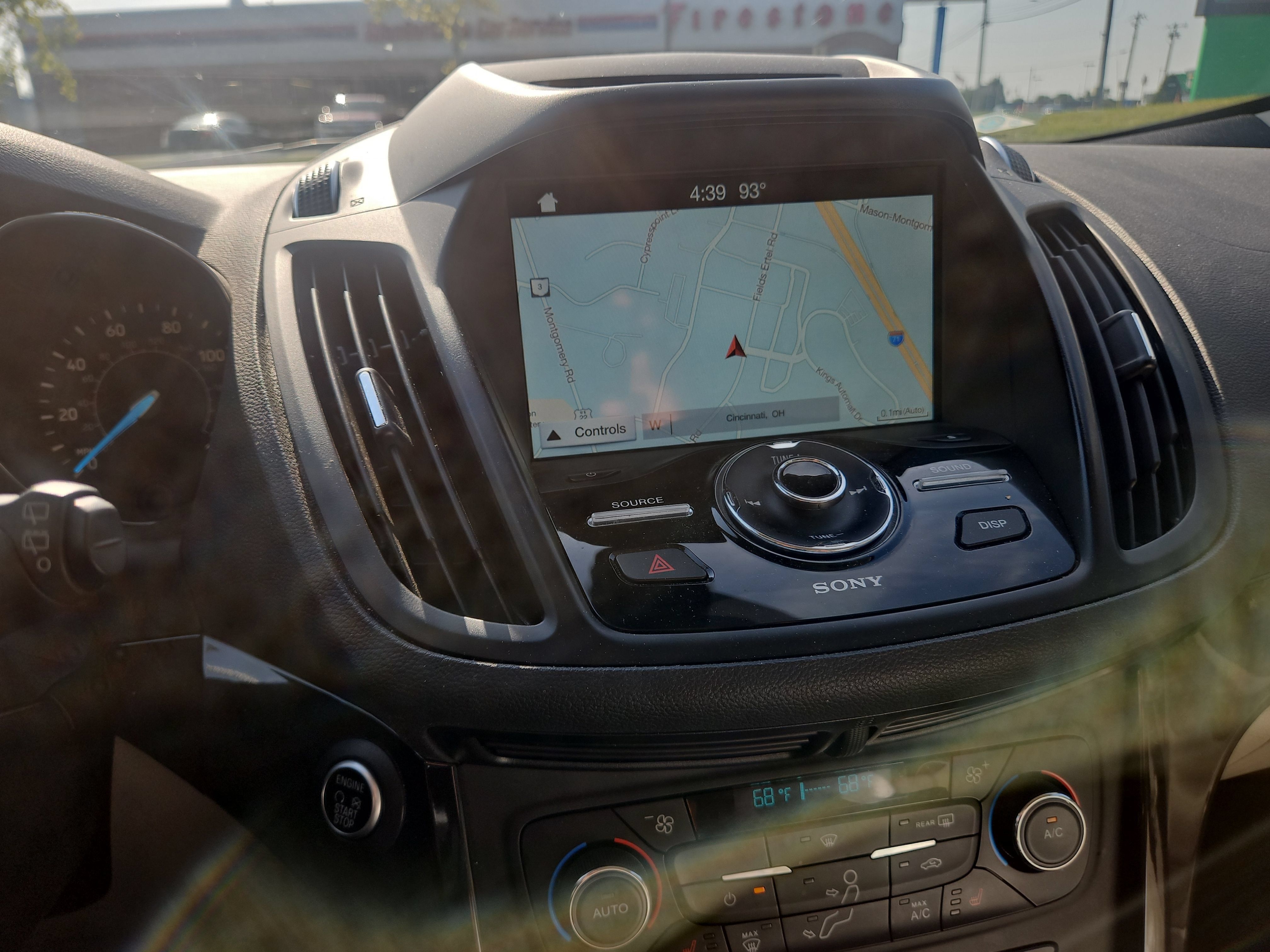 Used 2017 Ford Escape Titanium FWD image 6