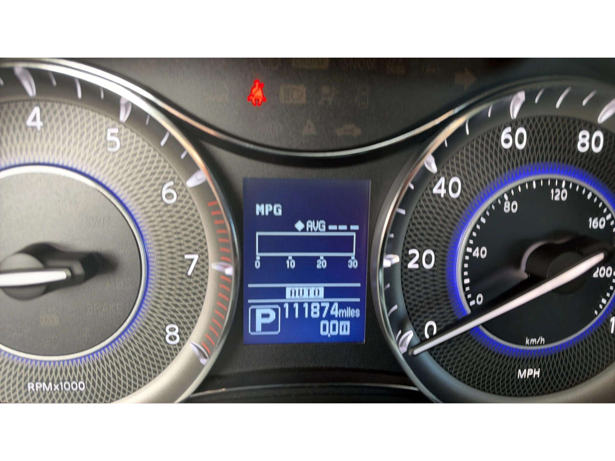 Used 2017 INFINITI QX80 4WD w/ All Season Package image 18