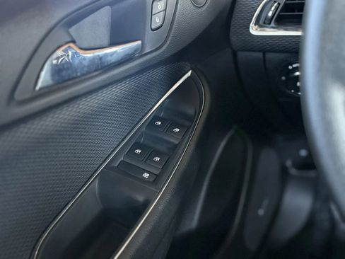 Used 2017 Chevrolet Cruze LT w/ Sun And Sound Package image 23