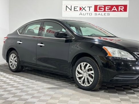 Used 2015 Nissan Sentra SV image 2