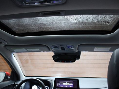 Used 2023 Hyundai Kona Limited image 20