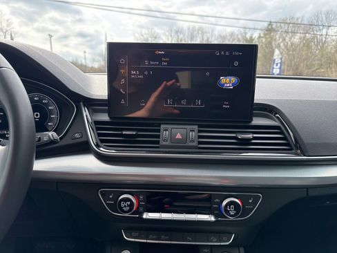 Used 2025 Audi Q5 2.0T Premium image 14