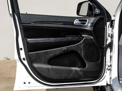 Used 2018 Jeep Grand Cherokee Trailhawk w/ Trailhawk Luxury Group image 43