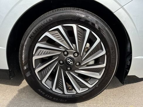 Used 2025 Hyundai Sonata SEL FWD image 29
