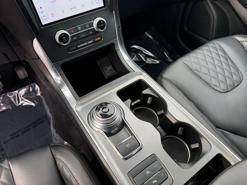 Used 2024 Ford Edge Titanium w/ Equipment Group 301A image 13