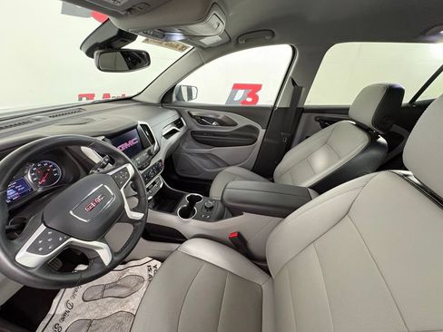Used 2023 GMC Terrain SLT w/ Infotainment Package II FWD image 10
