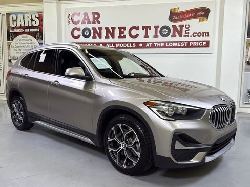 Used 2021 BMW X1 xDrive28i w/ Convenience Package image 2
